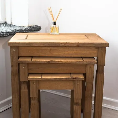 Leeds Lodge Leeds (West Yorkshire)