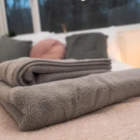 Leeds Lodge Holiday home Leeds (West Yorkshire)